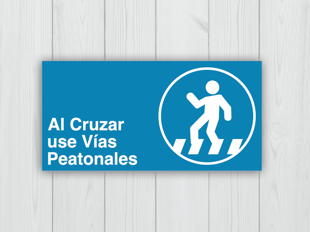 al cruzar use vías peatonales